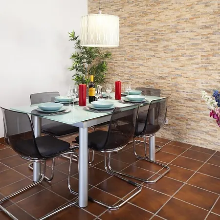 Olivos Heated Pool Апартаменты *