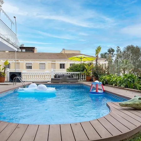 Olivos Heated Pool شقة *